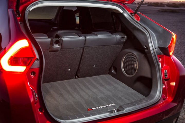 Mitsubishi Eclipse Cross-09